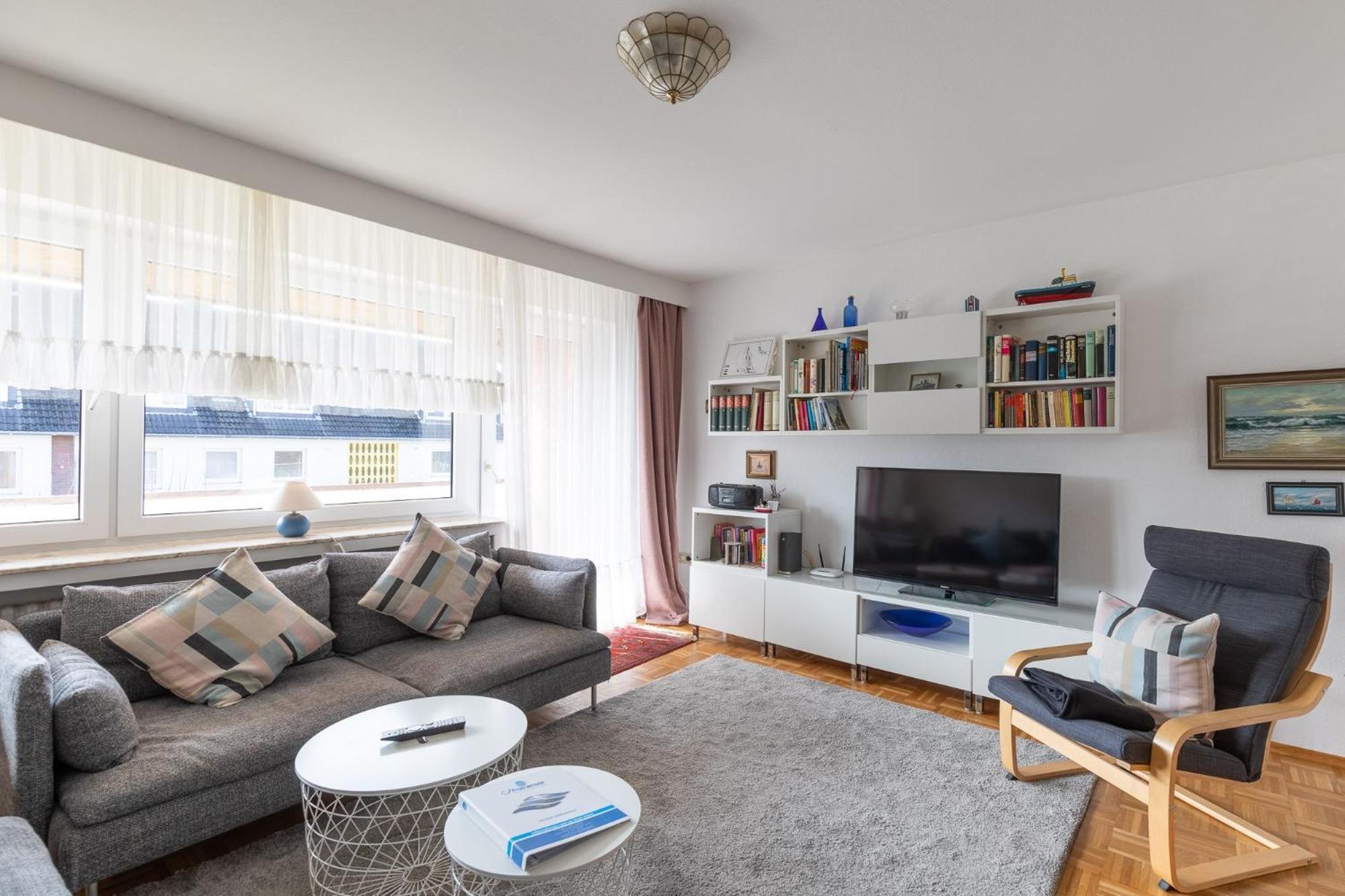 Dallacker Apartment *